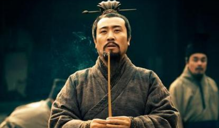 关于髀肉复生的出处是什么？它来自于哪一个历史典故？