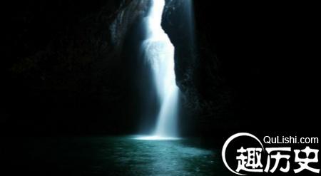 “井水不犯河水”原指天文现象：三个星座互不干扰