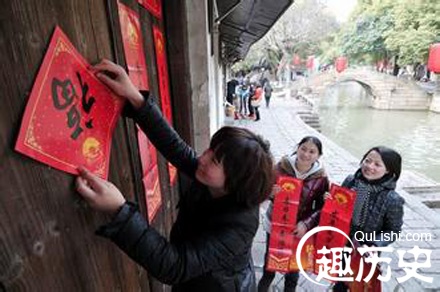 贴福字的讲究：过年为什么要贴福字的来历？