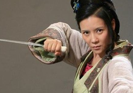 孙二娘虽说是女中豪杰 但孙二娘为什么会买人肉包子