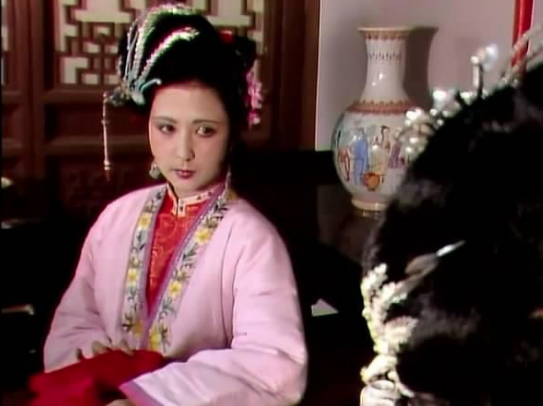 尤二姐和贾蓉做了这些事，贾琏为何还愿意娶尤二姐？