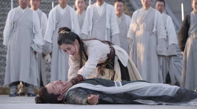 殷素素为什么死前这样叮嘱张无忌？可惜张无忌未能领悟