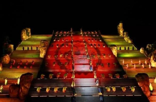 命运究竟掌握在谁的手中?杜甫的《望岳》阐尽了他悟了一生的道理!