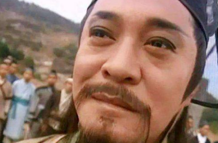 岳不群为何执着于辟邪剑谱？风清扬为何选择令狐冲继承独孤九剑？